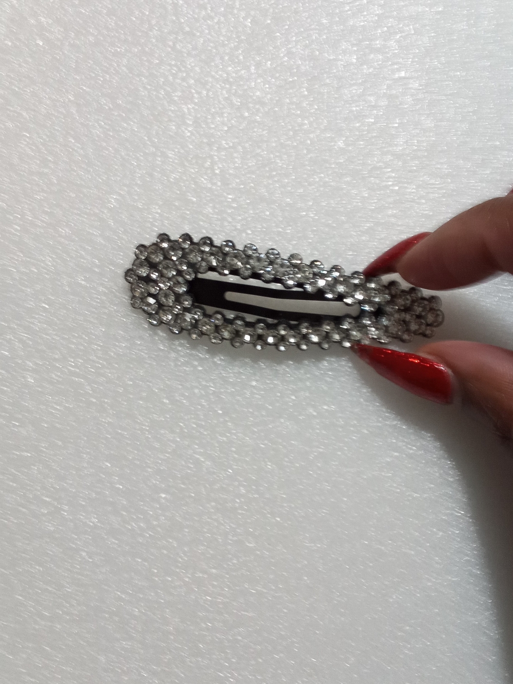 Crystal-Embellished Teardrop Hair Clip - Silver Sparkle - Picture 5 of 13